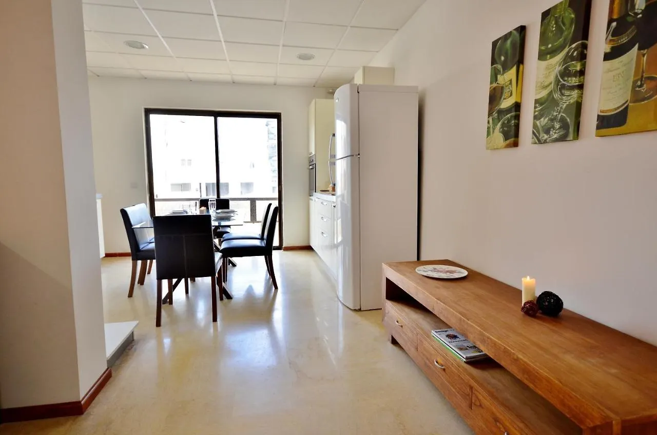 Πανσιόν City Living Suites Tk2 Rm 2 Saint Julian's